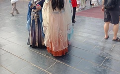 疯狂二十七小时截了一段视频